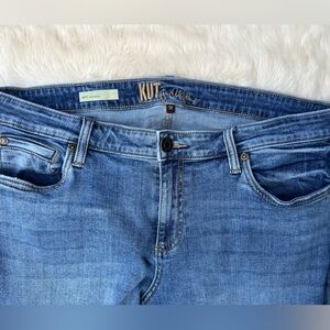 Kut from the Kloth Light Blue Katy Boyfriend Jeans size 12